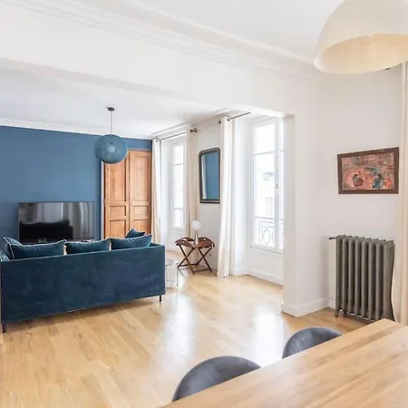Odeon Luxury Apartment Paris